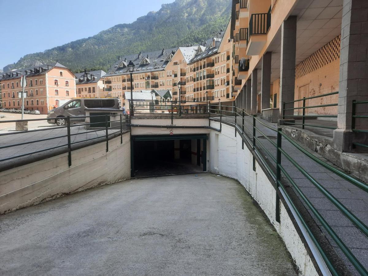 Acogedor Y Calido Apartamento Con Vistas A La Montana Canfranc Exterior foto